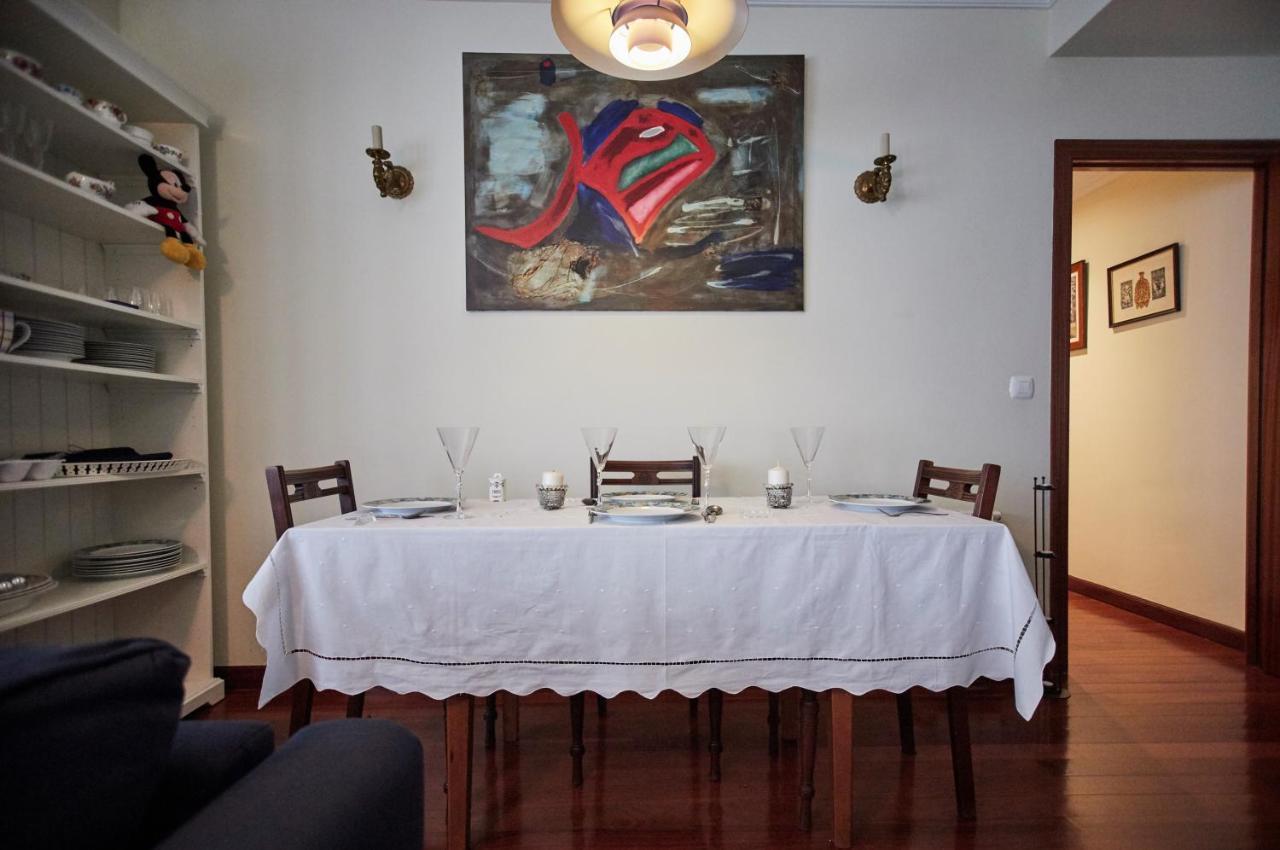 Apartamento NANA in Bilbao, parking en el edificio Exterior foto