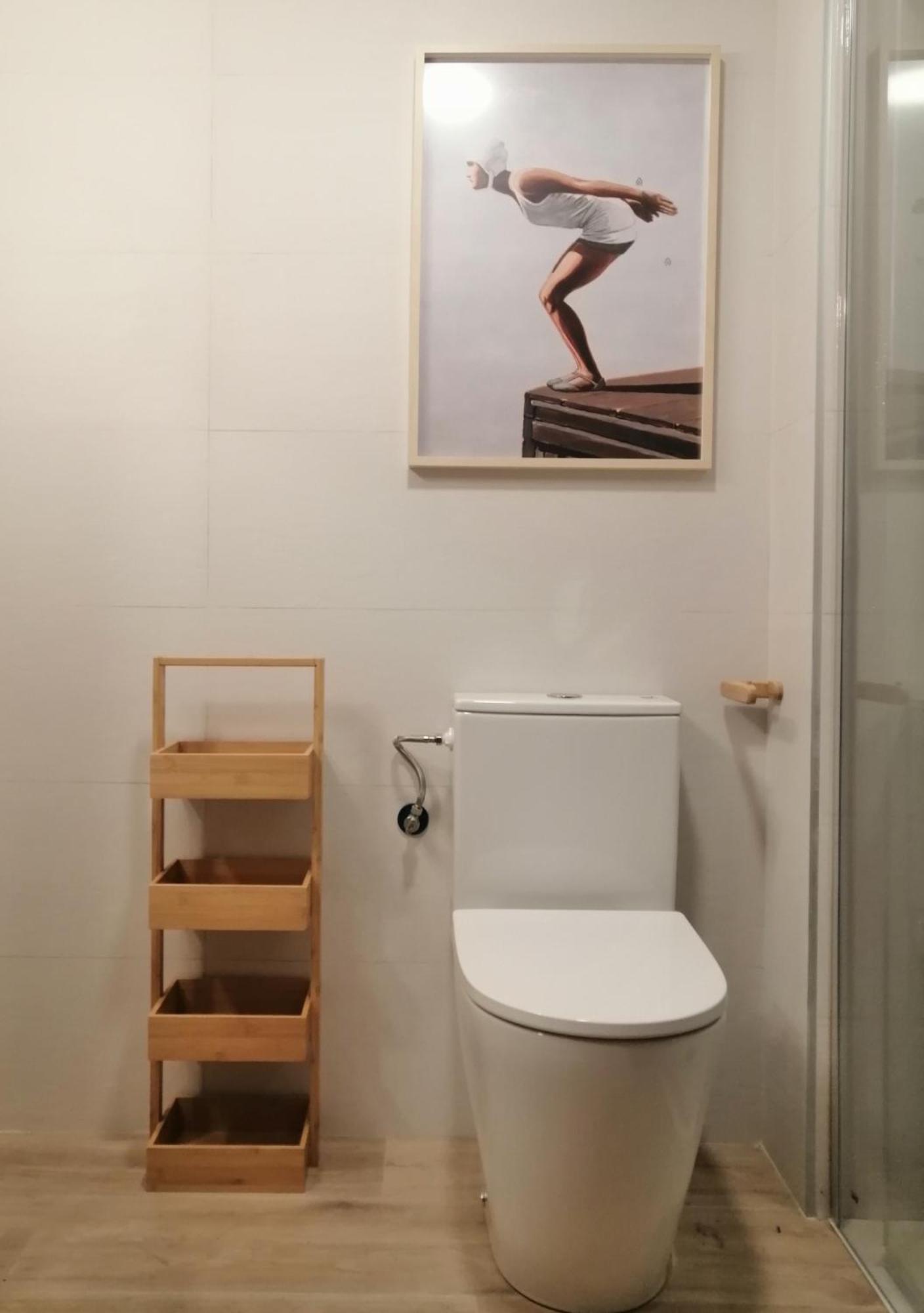 Apartamento NANA in Bilbao, parking en el edificio Exterior foto
